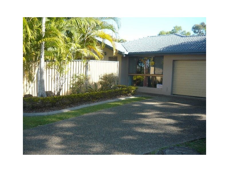 44 Camden Court, Helensvale QLD 4212