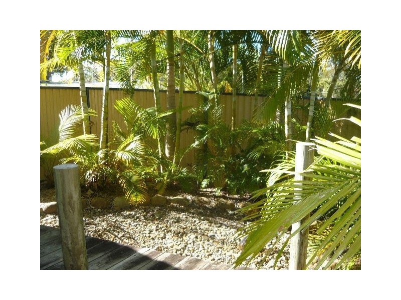 44 Camden Court, Helensvale QLD 4212