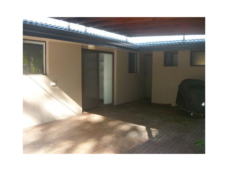44 Camden Court, Helensvale QLD 4212