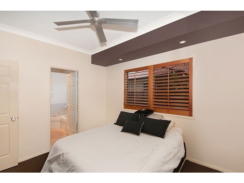 5 Tranquility Circuit, Hope Island QLD 4212