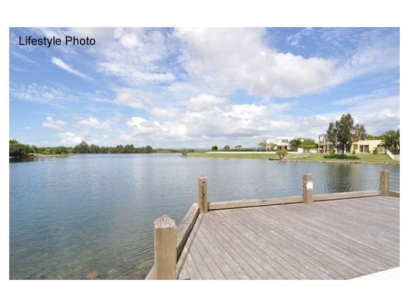 5 Tranquility Circuit, Hope Island QLD 4212