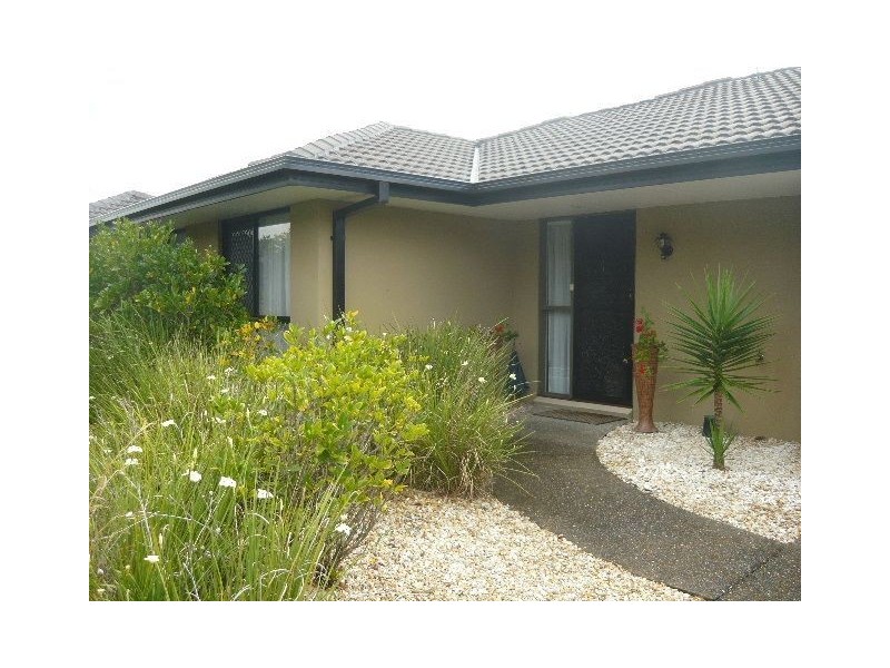 Pacific Pines QLD 4211