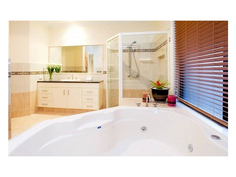 12 Rainbow Circuit, Coomera Waters QLD 4209