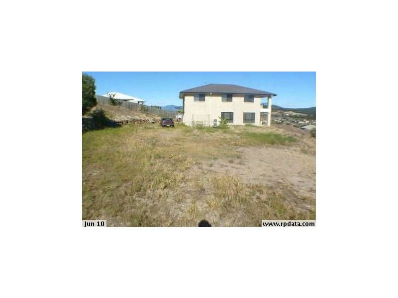 32 Wellers Street, Pacific Pines QLD 4211