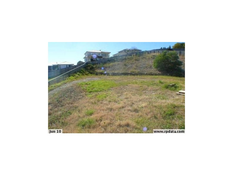 32 Wellers Street, Pacific Pines QLD 4211