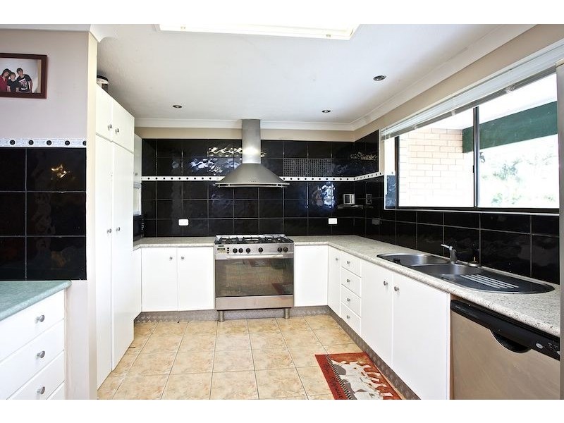 25 Tamworth Drive, Helensvale QLD 4212
