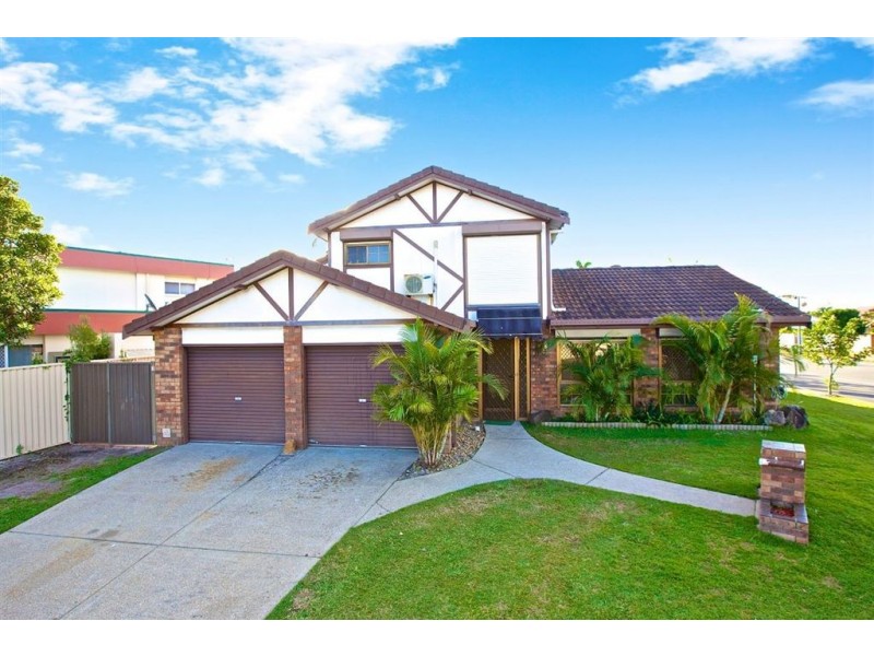 326 Bayview Street, Hollywell QLD 4216