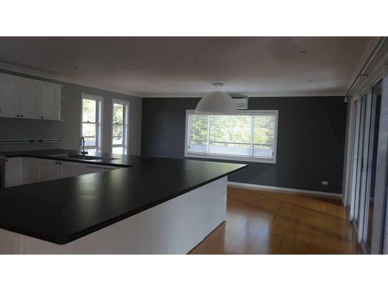 4 Merino Drive, Helensvale QLD 4212