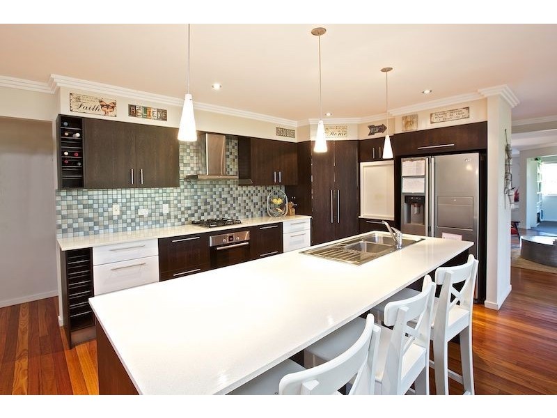 2 Dunnes Avenue, Hope Island QLD 4212