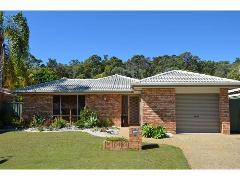 9 Pentland Court, Helensvale QLD 4212