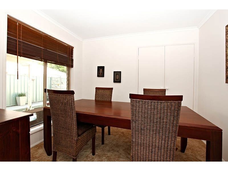 9 Pentland Court, Helensvale QLD 4212