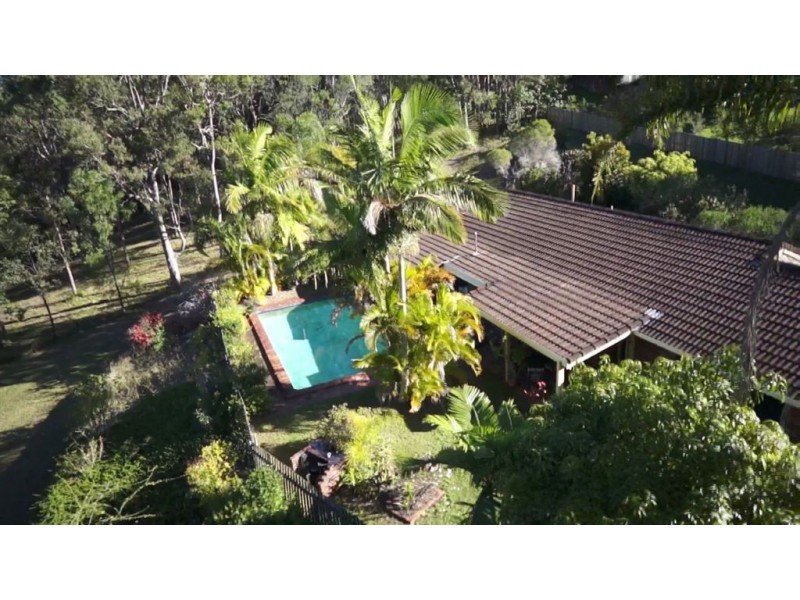 8 Riverstone Road, Helensvale QLD 4212