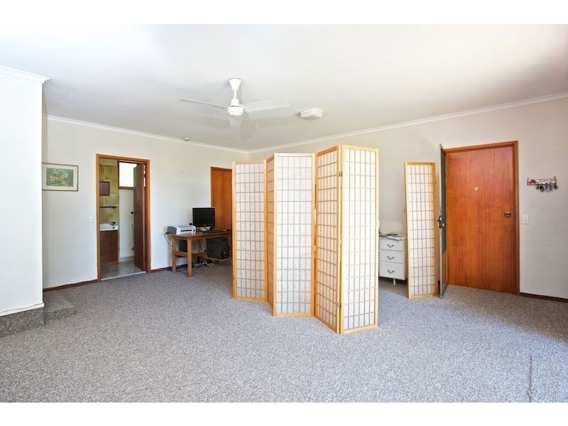 8 Riverstone Road, Helensvale QLD 4212