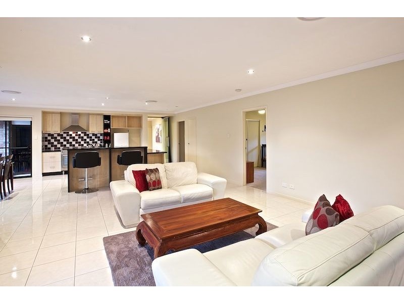 42 Codrington Circuit, Pacific Pines QLD 4211