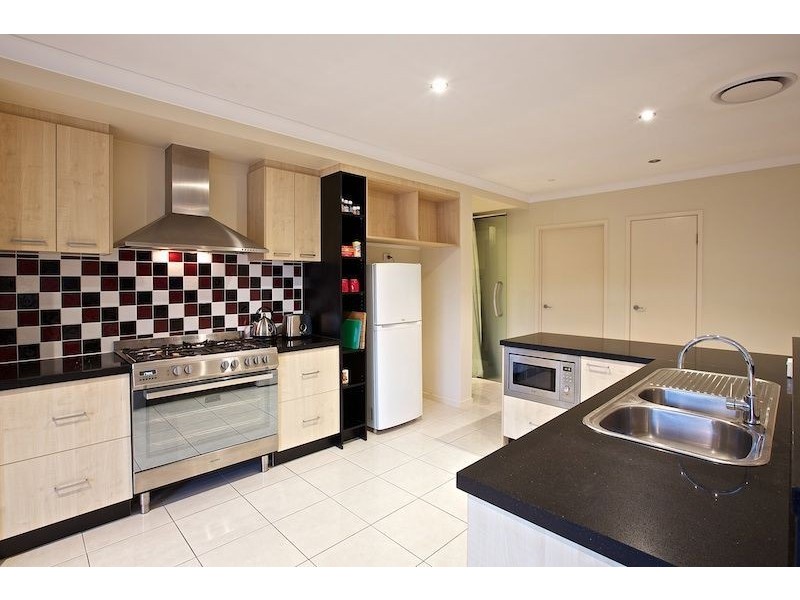 42 Codrington Circuit, Pacific Pines QLD 4211