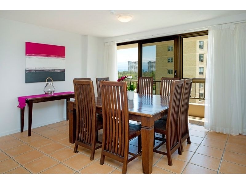 10/3532 Main Beach Parade, Main Beach QLD 4217