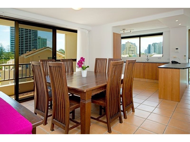 10/3532 Main Beach Parade, Main Beach QLD 4217