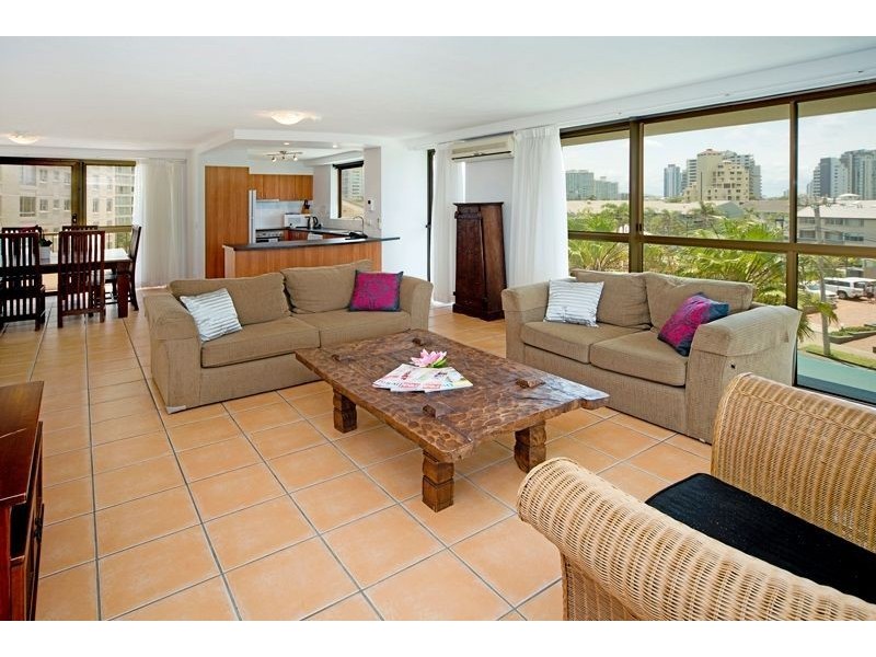 10/3532 Main Beach Parade, Main Beach QLD 4217