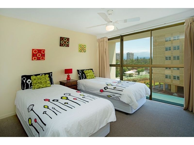 10/3532 Main Beach Parade, Main Beach QLD 4217