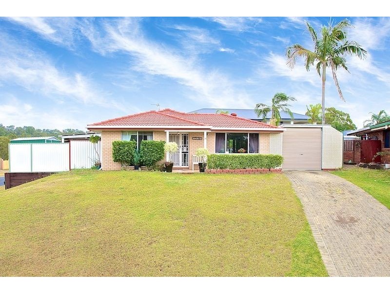 19 Latrobe Ave, Helensvale QLD 4212