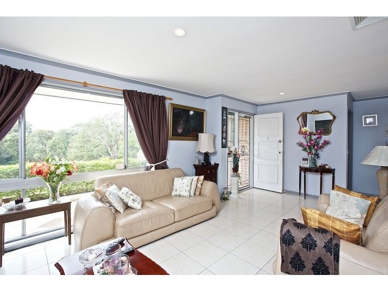 19 Latrobe Ave, Helensvale QLD 4212