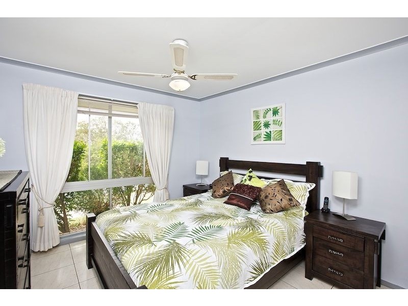 19 Latrobe Ave, Helensvale QLD 4212