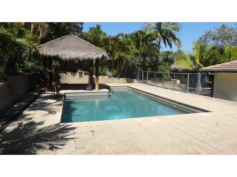 8 Wilmot Street, Helensvale QLD 4212