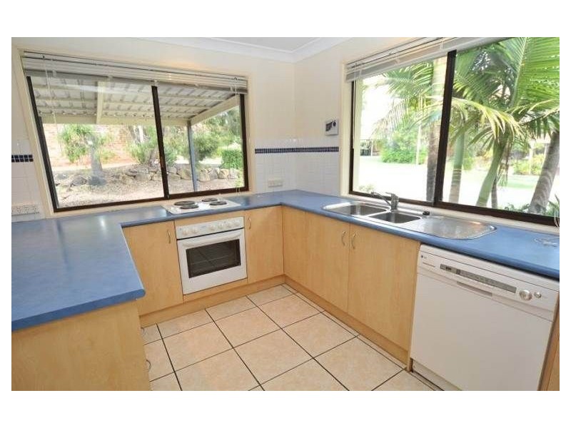 8 Wilmot Street, Helensvale QLD 4212