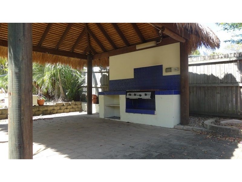 8 Wilmot Street, Helensvale QLD 4212