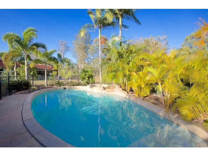 12 Wilmington Crt, Helensvale QLD 4212