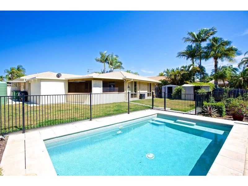 44 Cootharaba Drive, Helensvale QLD 4212