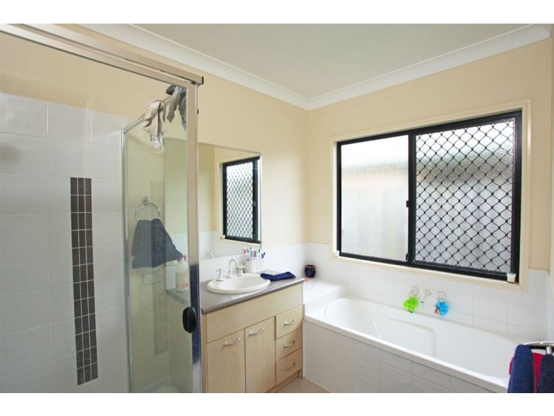 12 Abraheim Court, Mudgeeraba QLD 4213