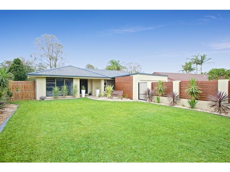 12 Minden Crescent, Helensvale QLD 4212