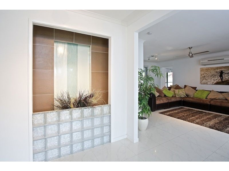 12 Minden Crescent, Helensvale QLD 4212