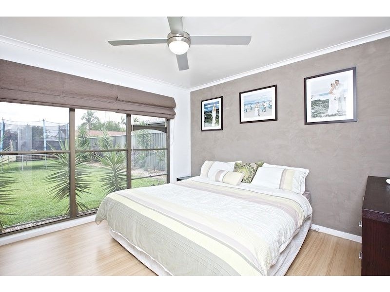 12 Minden Crescent, Helensvale QLD 4212