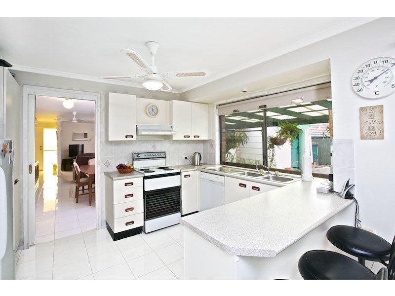 106 Discovery Drive, Helensvale QLD 4212