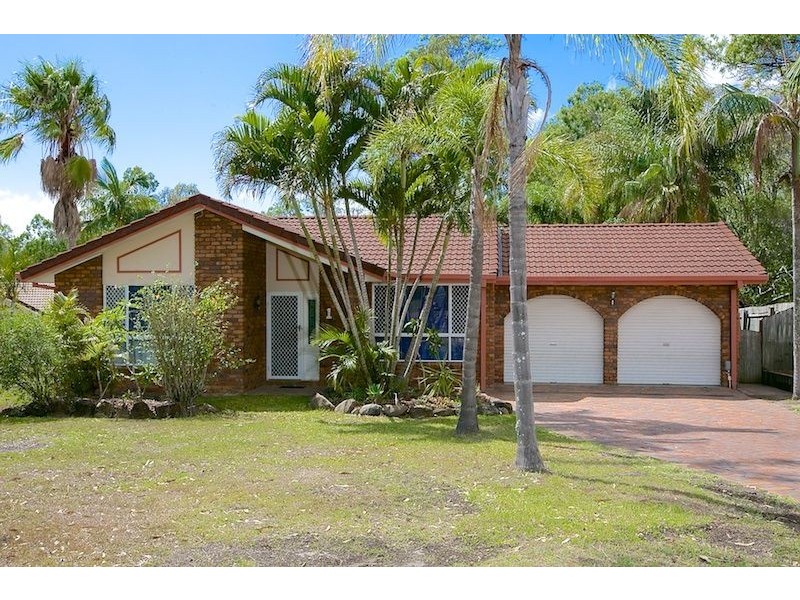 1 Wilmington Court, Helensvale QLD 4212