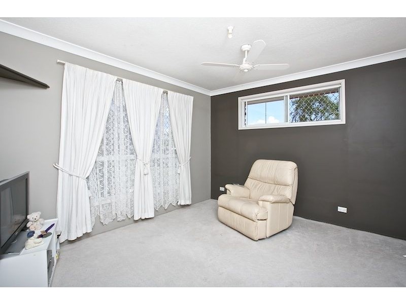 1 Wilmington Court, Helensvale QLD 4212