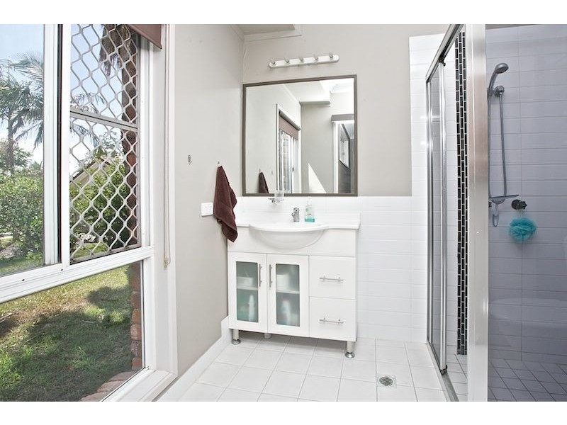 1 Wilmington Court, Helensvale QLD 4212