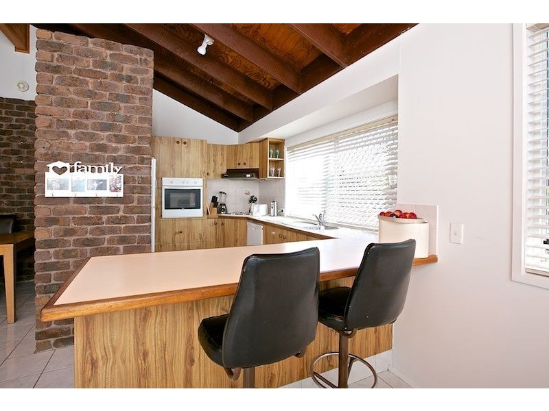 1 Wilmington Court, Helensvale QLD 4212