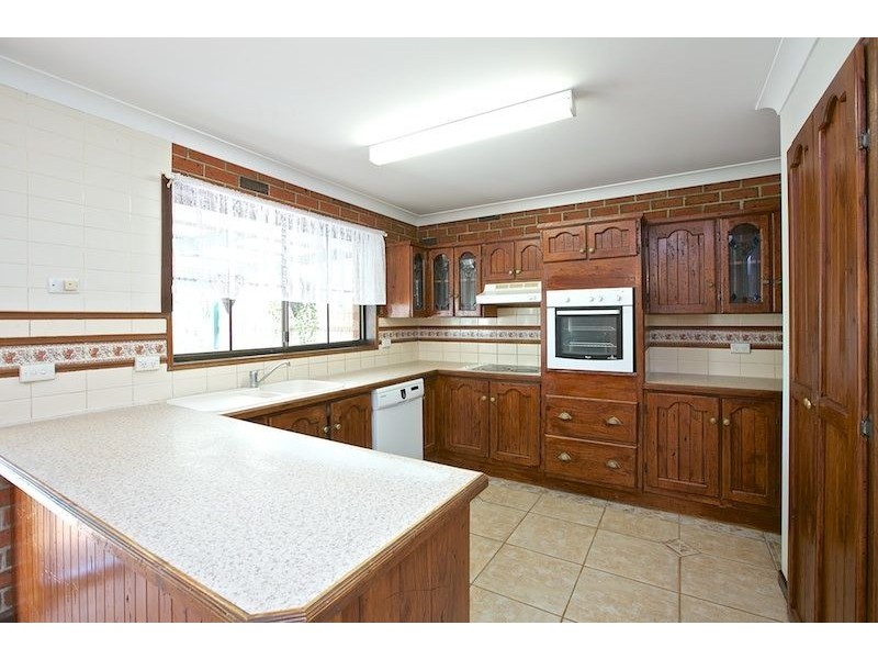 16 Ashford Road, Helensvale QLD 4212