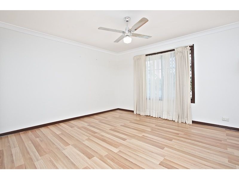 16 Ashford Road, Helensvale QLD 4212