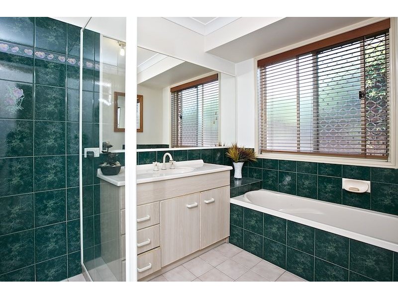 20 Dalby Court, Helensvale QLD 4212