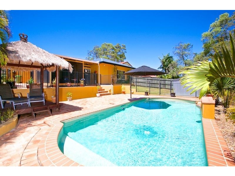 20 Cootharaba Drive, Helensvale QLD 4212