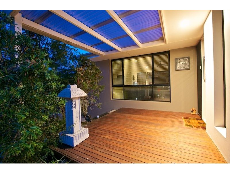 24 Tamworth Drive, Helensvale QLD 4212