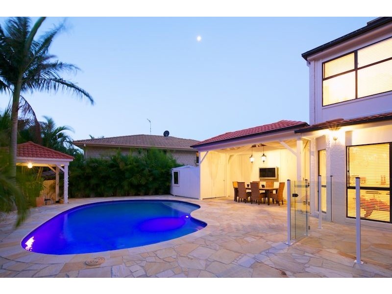 5 Moonda Court, Helensvale QLD 4212