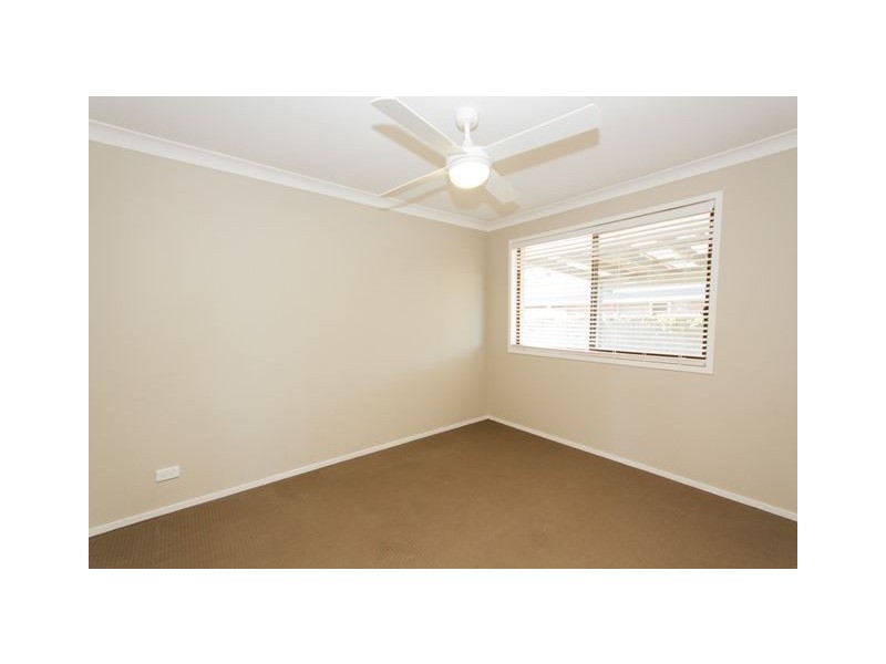 2 Riana Court, Helensvale QLD 4212