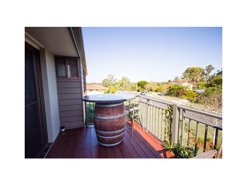 2 Riana Court, Helensvale QLD 4212