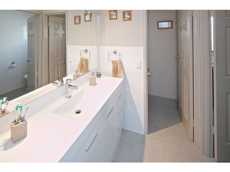 56 Ashford Road, Helensvale QLD 4212