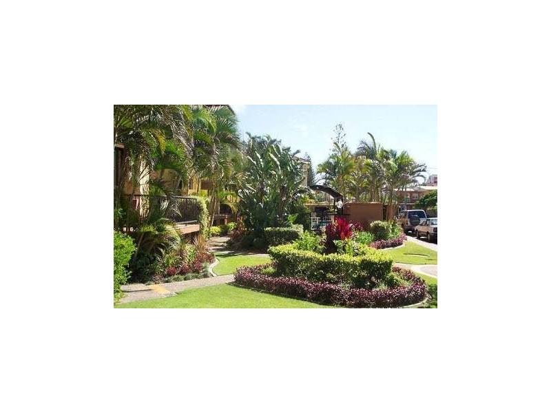 5/2 Fraser Avenue, Miami QLD 4220